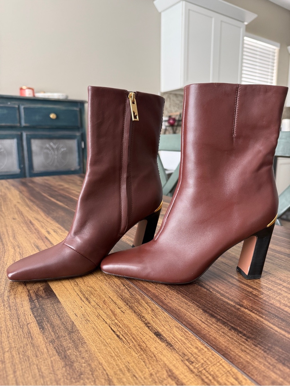 Franco Sarto Women's Tan Leather Pointed Toe Ankle Boots
